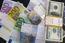 L euro reste stable face à un dollar affaibli par le débat budgétaire